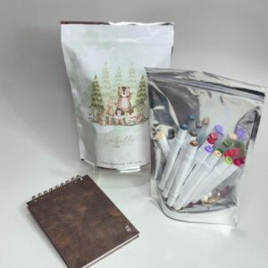 Caderno Cartonado Especial Bobbie Goods no Saquinho ZIP