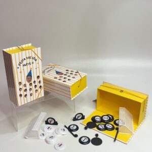 Jogo de Botão Personalizado na Caixa Cartonada